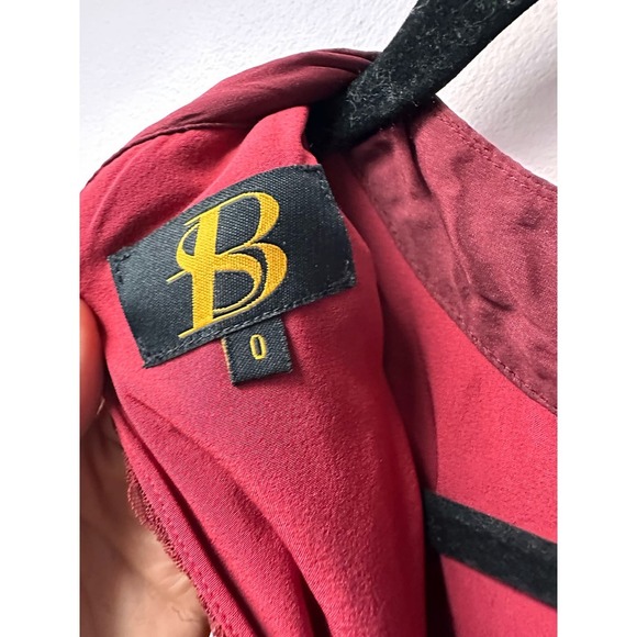 Beautiful red with sequin size 0 dress - Picture 6 of 6